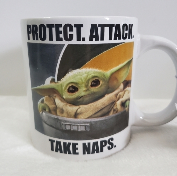 Star Wars Disney Yoda Protect Attack Take Naps Ceramic Mug 20 Oz NWT - Picture 2 of 10